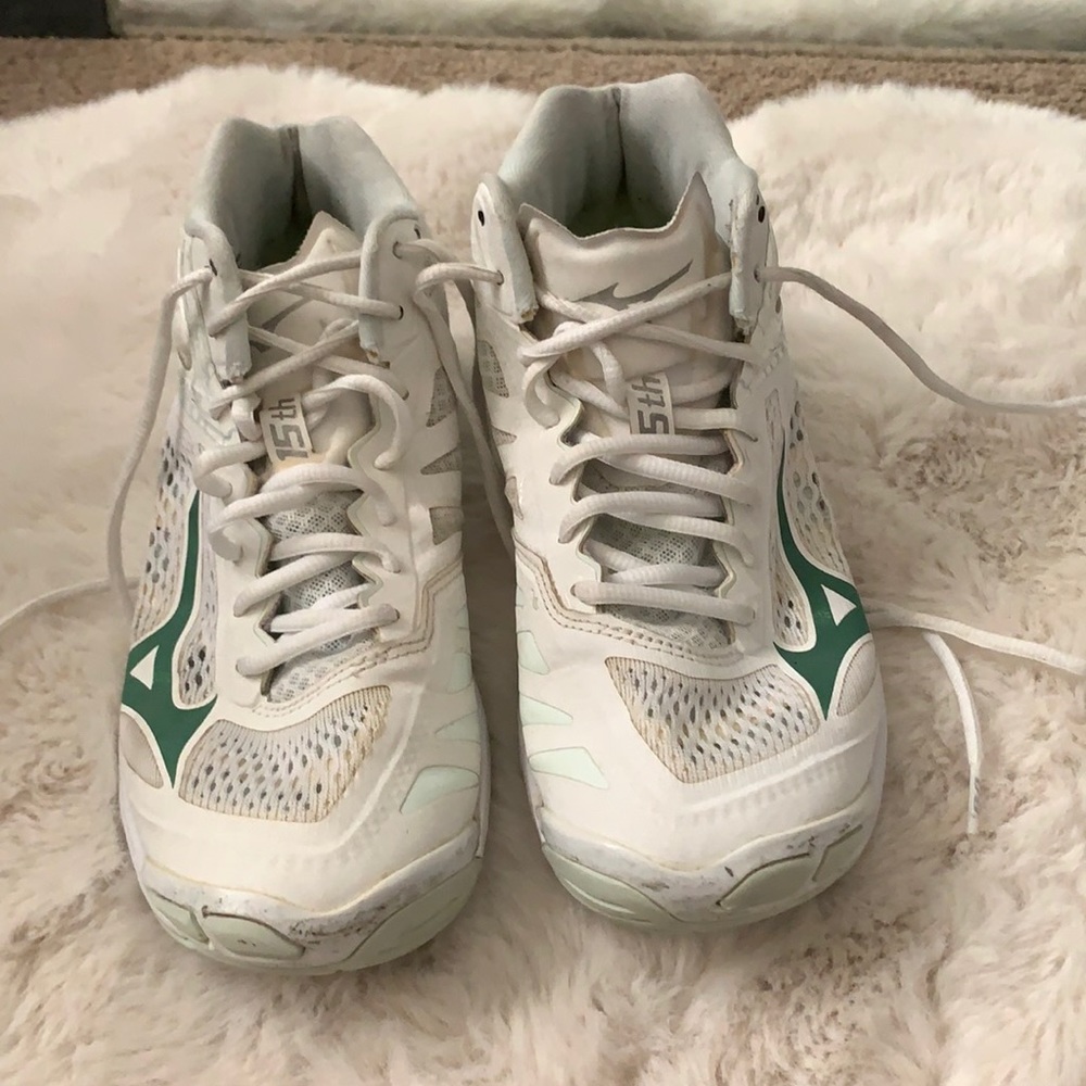 Mizuno Volleyball Shoes